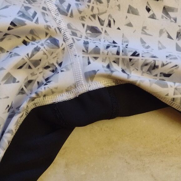 Lululemon Speed Tight II full length with pockets size 4 - Picture 5 of 14